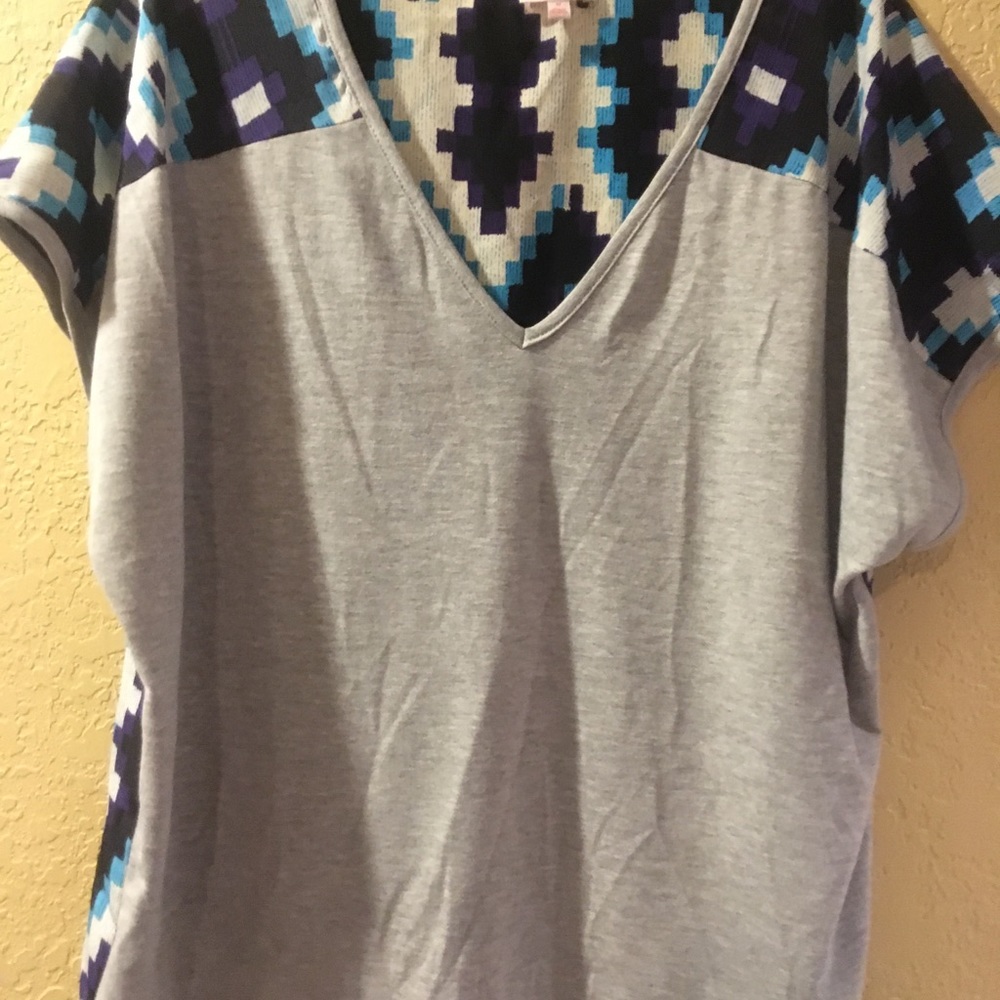 Ladies print tee shirt